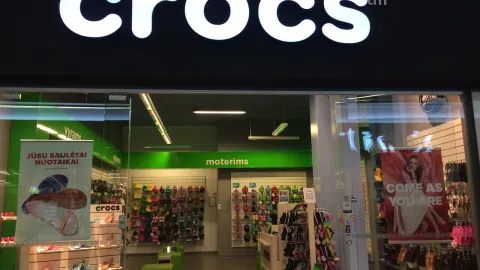 Parduodame pelningai veikiančią CROCS parduotuvę nuomojamose patalpose PC RYO (Panevėžyje) - 1
