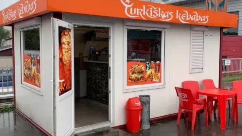 Parduodama sėkmingai veikianti kebabine - 1