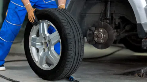 ieškau darbuotojo-partnerio-asistento mini auto servise - 1