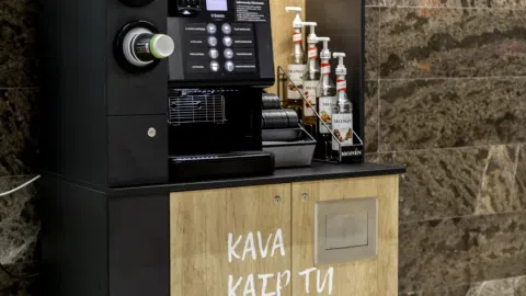 TAPKITE KAVOS STOTELĖS SAVININKU IR UŽDIRBKITE KIEKVIENĄ MENESĮ! - 1